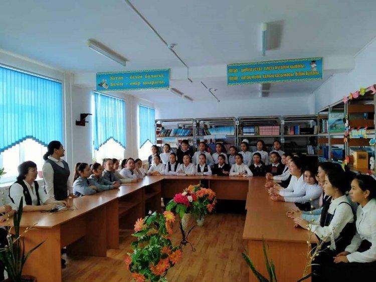 "Болашақ ұлт анасы" тақырыбында ашық әңгіме өткізді.