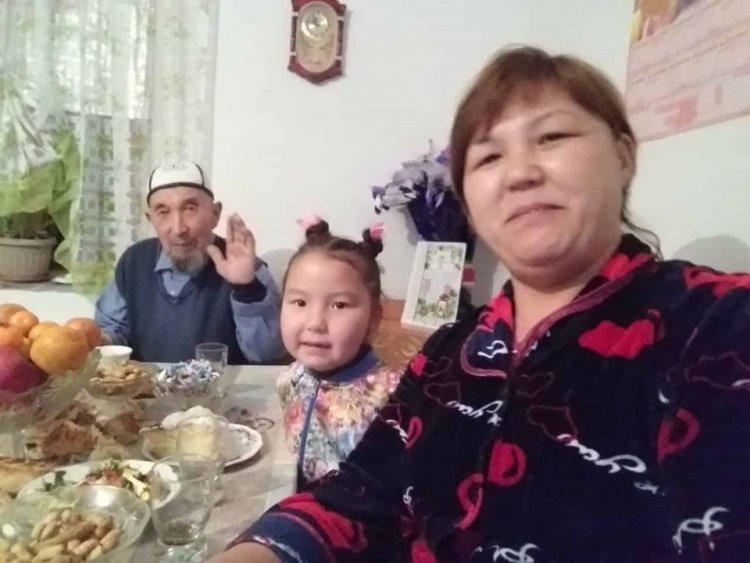 Жаңатұрмыс орта мектебінің ата-аналары балаларымен еркелету сәтін жүргізді.