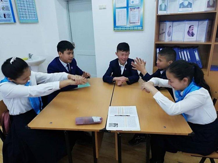 "Мен өмірді сүйемін!" тақырыбында 7- сыныпқа тренинг өткізді.