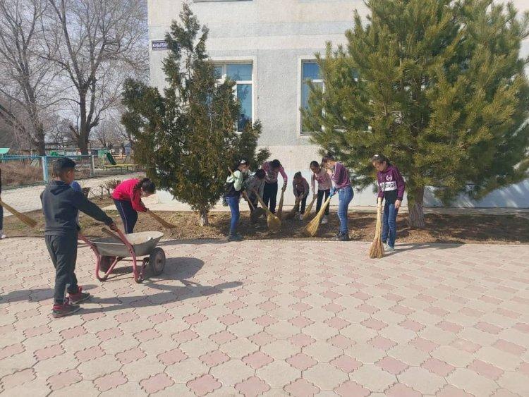 Жасұландықтар сенбілік ұйымдастырды